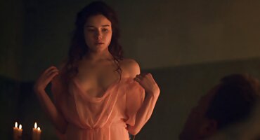 ধূর্ত উডম্যান জানতে পেরেছিল যে একটি কুক্কুট কোমলভাবে ভালবাসে, এইচডি হট সেক্স ভিডিও এবং তাকে তিনজনের দ্বারা কঠিনভাবে চোদা হয়েছিল!