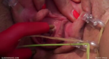 একটি পিচ্ছিল টিটেড ছানা শুধুমাত্র উভয় গর্তে একটি শক্তিশালী শিশ্ন দ্বারা শিথিল হতে বাংলা হট সেক্স ভিডিও পারে।