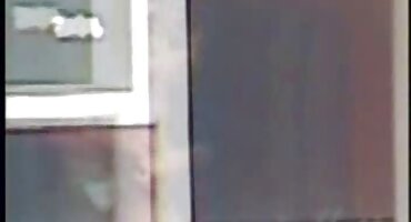 পরিচারিকা আরামে একটি পরিণত হট সেক্সভিডিও ভগ টিকটিকি মুখের উপর বসতি স্থাপন