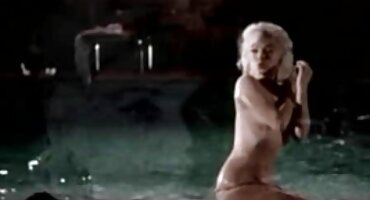 যুবতী রোমানিয়ান মহিলা একটু চিন্তা করলেন - এবং পাছায় উডম্যান হিন্দি হট সেক্স ভিডিও দিতে রাজি হলেন