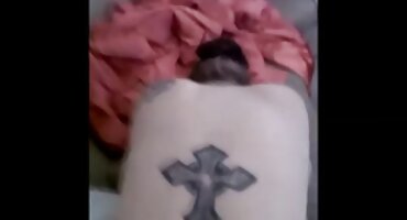 হিটিং বেঙ্গলি হট সেক্স ভিডিও চালু না হওয়া পর্যন্ত, কুক্কুট ঠিক জ্যাকেটের মধ্যে চোদাচ্ছে।