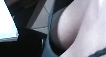 একটি বন্ধু উডম্যানকে একটি সুন্দর স্বর্ণকেশীর সাথে মোকাবিলা করতে সহায়তা করেছিল এবং তারা একসাথে তার গাধাটি কাম দিয়ে হিন্দি হট সেক্স ভিডিও পাম্প করেছিল।