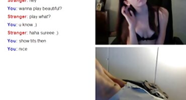 দুপুরের খাবারের বিরতির সময় ডেস্কটপের উভয় গর্তে একটি অফিস স্লটকে চোদাচুদি করে এবং হট সেক্সি বিএফ শুক্রাণু খাওয়ানো হয়।