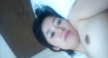 একজন চতুর জাপানি মহিলা এগারোটি জাপানি ডিক থেকে শুক্রাণু হট ভিডিও সেক্স নেওয়ার জন্য তার পা ছড়িয়ে দিয়েছেন